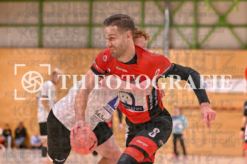 GER, SG Maulburg/Steinen - HSG Dreiland, Handball, Landesliga Suedbaden, 4. Spieltag, Saison 2024/2025, 12.10.2024 | Jakob Tiedtke (SG Maulburg/Steinen, #08) im DuellGER, SG Maulburg/Steinen - HSG Dreiland, Handball, Landesliga Suedbaden, 4. Spieltag, Saison 2024/2025, 12.10.2024Foto: TH Fotografie/Thomas Hess