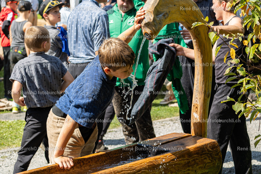 602A0245 | René Burch leidenschaftlicher Fotograf aus Kerns in Obwalden.  Hier finden sie Sport, Landschaft und Natur Fotografie.
 - Realisiert mit Pictrs.com