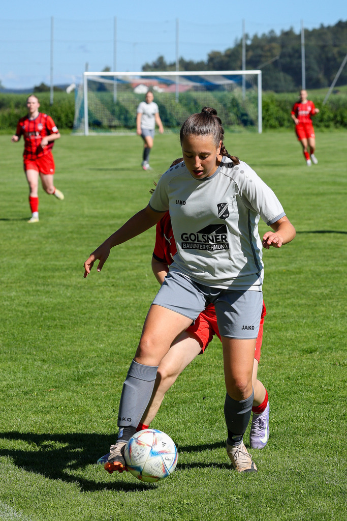 Fußball I FRAUEN I Saison 2025-2026 I Freundschaftsspiel I FC Loppenhausen - 1FC Heidenheim 1846 II I_250831_8354 | Fotopresso – Sportfotografie in Heidenheim & Umgebung. Professionelle Sportfotografie für unvergessliche Momente. Dynamische Action-Shots, emotionale Szenen & hochwertige Bilder. - Realisiert mit Pictrs.com