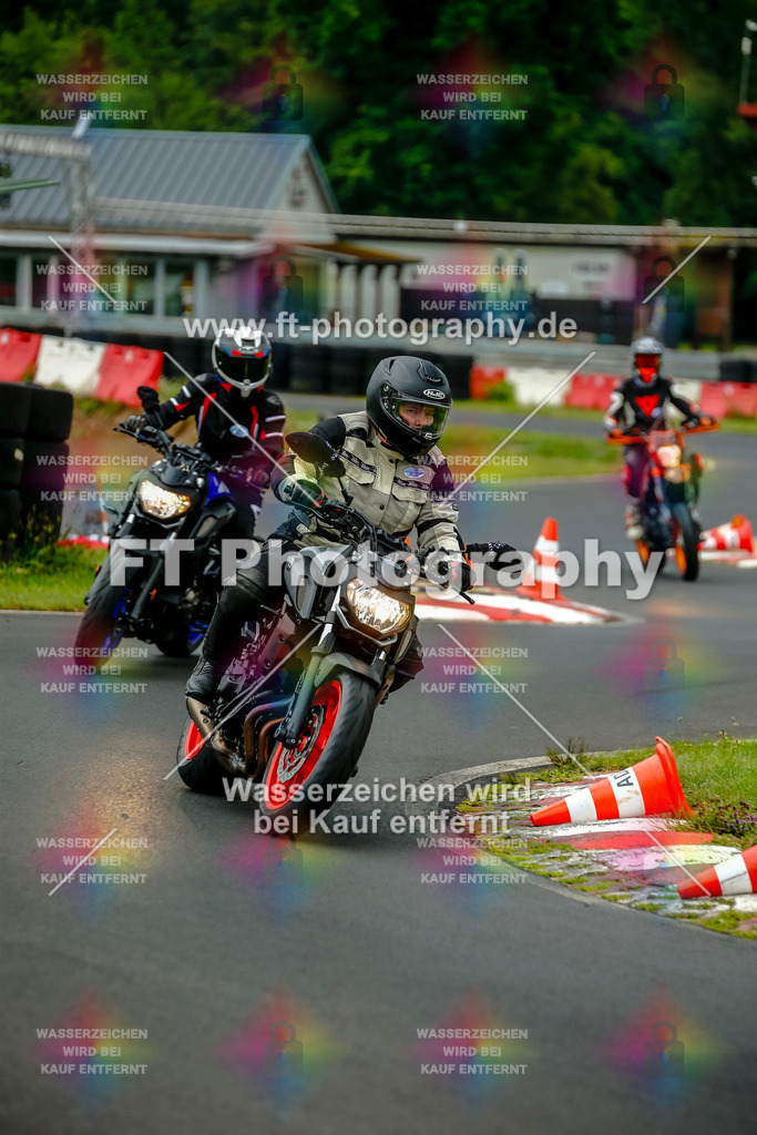VBK-3655 | Hier findet Ihr Bilder von Touristenfahrten auf der Nürburgring Nordschleife oder von anderen Veranstaltungen die ich besucht habe. Viel Spass beim Durch Schauen 