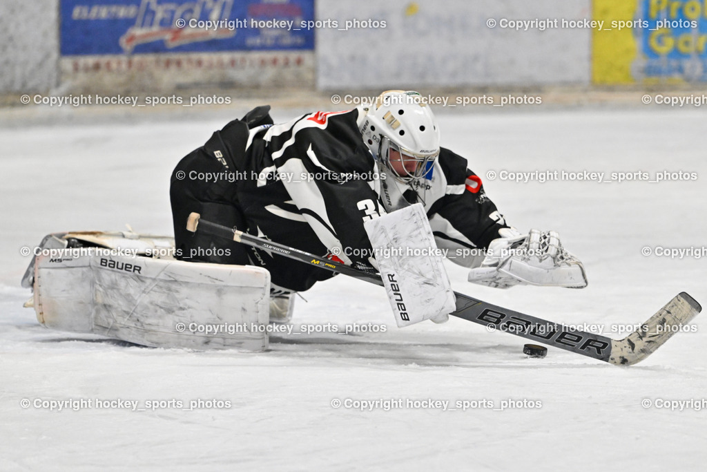 EC Tigers Paternion vs. Tarco Wölfe II | #34 Schleinzer Manuel Tarco Wölfe II, EC Tigers Paternion vs. Tarco Wölfe II, EC Tigers Paternion vs. Tarco Wölfe II am 19.12.2024 in Spittal an der Drau (Eissportzentrum Spittal), Austria, (Photo by Bernd Stefan)