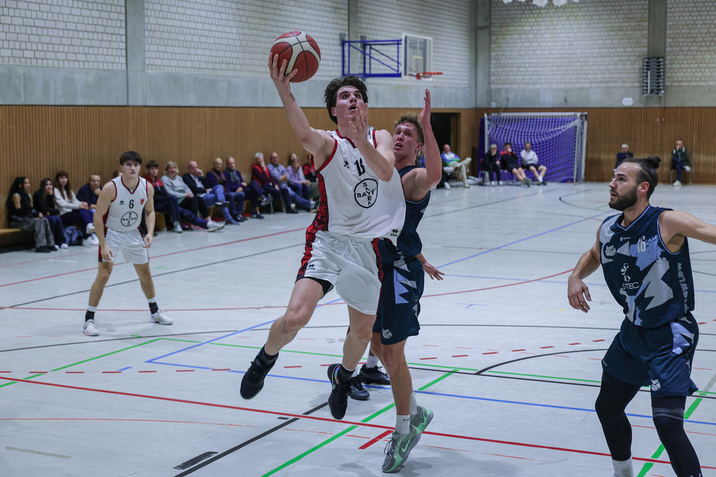1.Regio BAYER GIANTS vs LippeBaskets Werne-45 | Fotos von Basketballspielen aus dem Raum NRW fotografiert von Gero Mueller-Laschet und Daniel Schaefer - Realisiert mit Pictrs.com