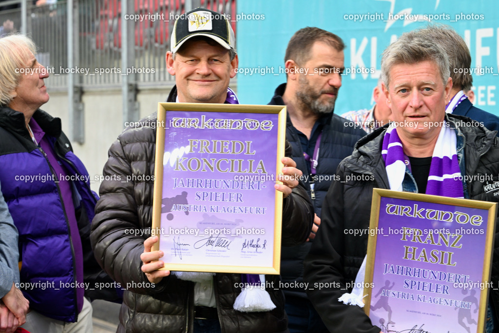 Austria Klagenfurt vs. SK Rapid 10.3.2024 | Klagenfurt Bürgermeister Christian Scheider, Arno Arthofer Landessportdirektor, Legenden Ehrung