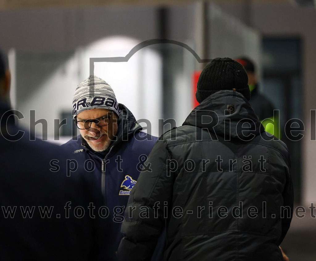 2022-11-26_014_TSV_Erding_gegen_ESC_Geretsried | Erding, Deutschland, 26.11.2022:
Eishockey, Bayernliga U20 2022 / 2023, xx. Spieltag, TSV Erding gegen ESC Geretsried, Endergebnis: 5:3



Foto: Christian Riedel / fotografie-riedel.net