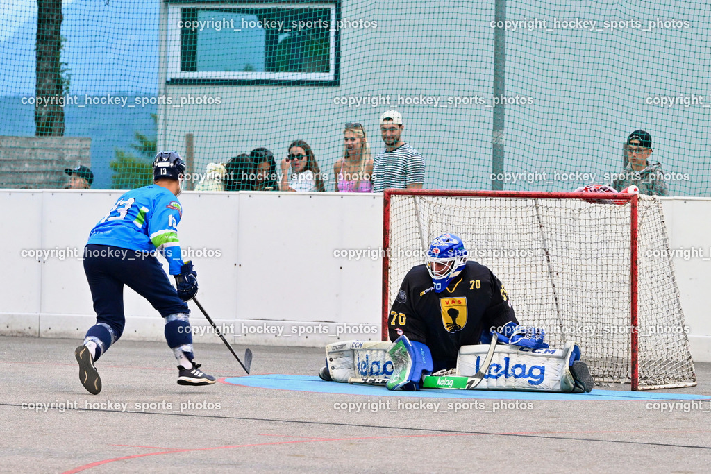 ASKÖ Hockey Villach vs. VAS Ballhockey  | #13 SCHARF Nikolas ASKÖ Villach Hockey, #70 Moser Lukas VAS Villach, ASKÖ Hockey Villach vs. VAS Ballhockey , ASKÖ Hockey Villach vs. VAS Ballhockey  am 06.07.2025 in Villach (Alpen Arena ), Austria, (Photo by Bernd Stefan)