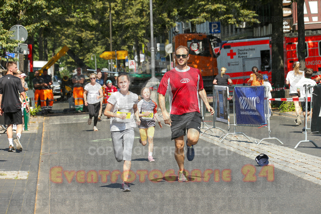 250621_1047_EX1_2585 | Sportfotografie im Rhein-Sieg Kreis, Köln, Bonn, NRW, Rheinland Pfalz, Hessen, etc. Unser Tätigkeitsfeld umfasst den Laufsport vom Volkslauf über den Marathon, Duathlon, Triathon bis zum Ultralauf wie Kölnpfad Ultra oder Schindertrail.
