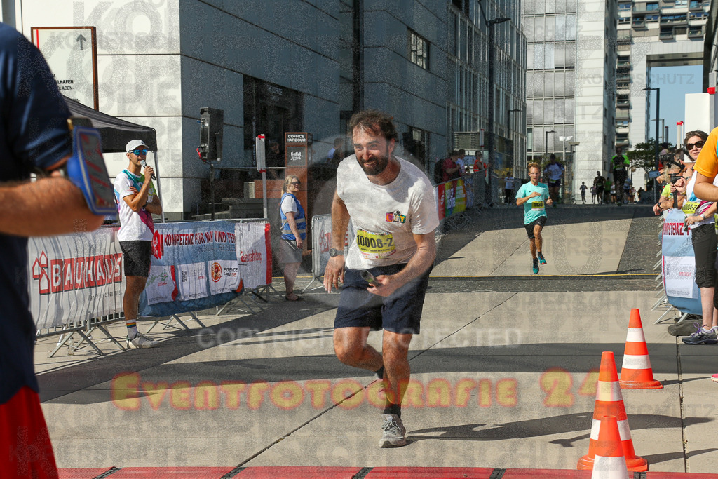 240921_1454_EX1_4000 | Sportfotografie im Rhein-Sieg Kreis, Köln, Bonn, NRW, Rheinland Pfalz, Hessen, etc. Unser Tätigkeitsfeld umfasst den Laufsport vom Volkslauf über den Marathon, Duathlon, Triathon bis zum Ultralauf wie Kölnpfad Ultra oder Schindertrail.