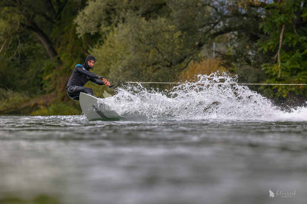 Closing Surf 2024 - 13. October 2024 | Closing Surf 2024Limmat, ZürichBild: Waltraud Blaurock | Blaurock Pix