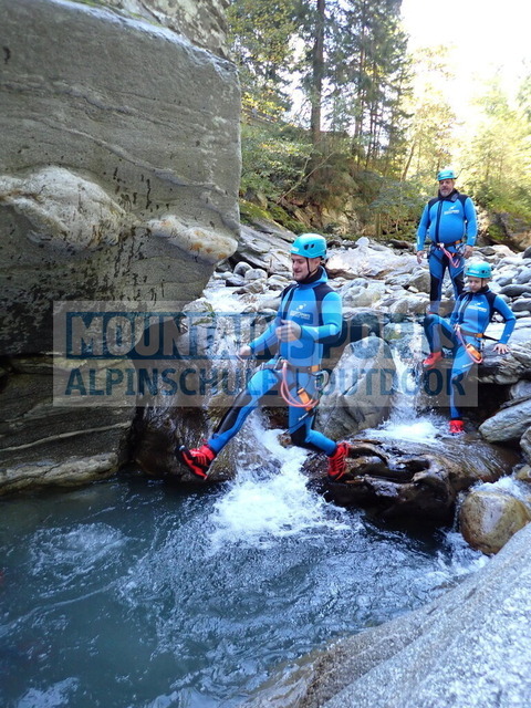 P9270011 | Bestelle die Bilder deines Berg- oder Wasser-Abenteuers mit Mountain Sports bequem von zu Hause aus direkt über unseren Online Fotoshop von pictrs.com. - Realisiert mit Pictrs.com