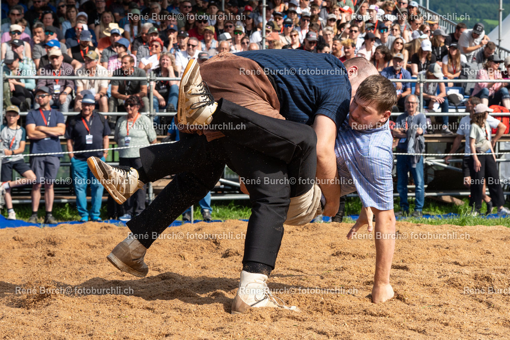 RB_02024 | René Burch leidenschaftlicher Fotograf aus Kerns in Obwalden.  Hier finden sie Sport, Landschaft und Natur Fotografie.
 - Realisiert mit Pictrs.com