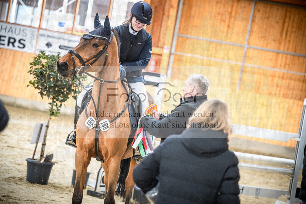 DOS_0004 | Entdecke hochwertige Reitturnierfotos von Foto Oger. Professionell, emotional und authentisch – jetzt Lieblingsmomente im Shop bestellen.Deutschlandweite Turnierfotografie. - Realisiert mit Pictrs.com