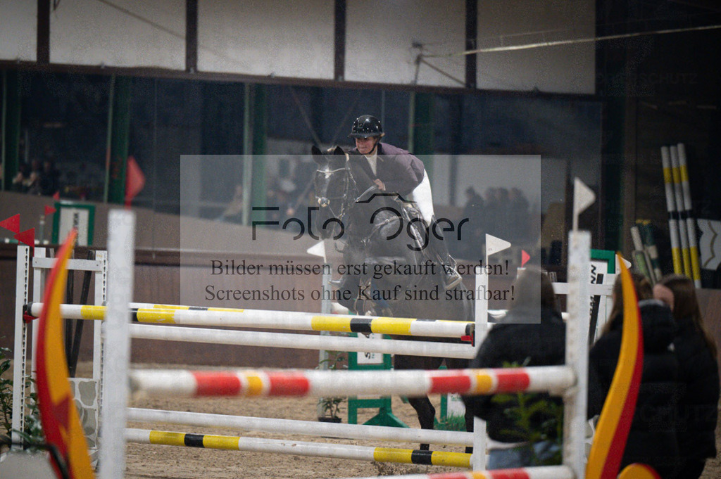 Hallenreittunier Voxtrup 2023 | Entdecke hochwertige Reitturnierfotos von Foto Oger. Professionell, emotional und authentisch – jetzt Lieblingsmomente im Shop bestellen.Deutschlandweite Turnierfotografie. - Realisiert mit Pictrs.com