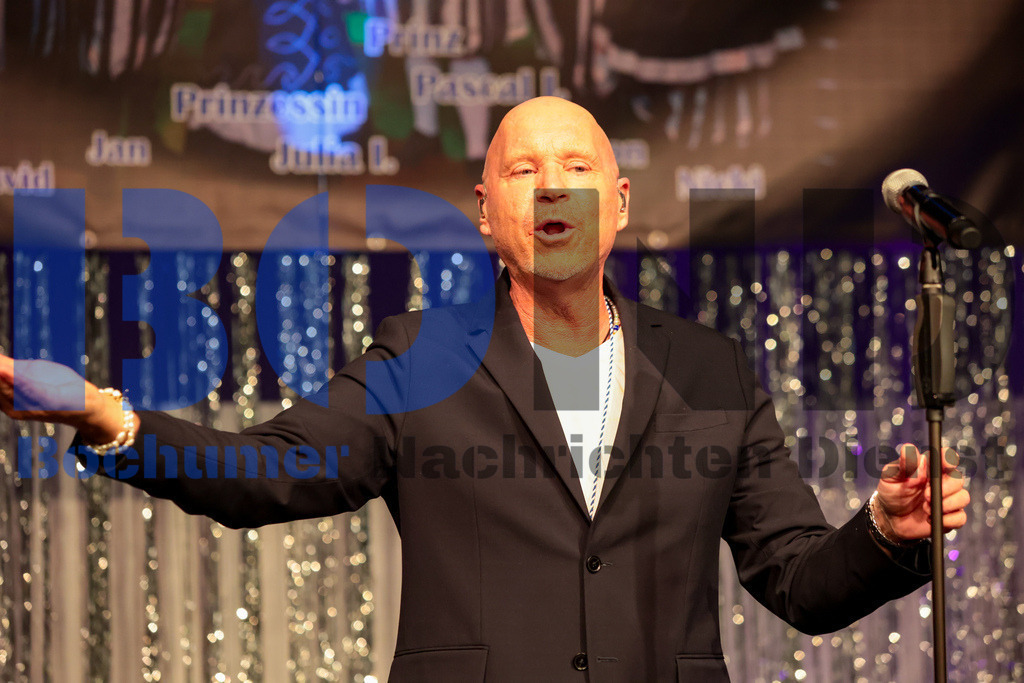 SES_GROBOKA20250208-89 | bond - Realisiert mit Pictrs.com