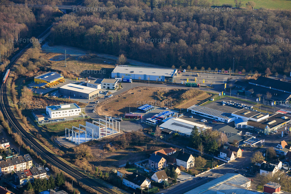 Luftbild: Gewerbegebiet Lauterburger Straße, in Kandel im Bundesland Rheinland-Pfalz in Deutschland. Foto: IMG_152767.jpg vom 31.12.2025 durch Werner Riehm/FLY-FOTO.de