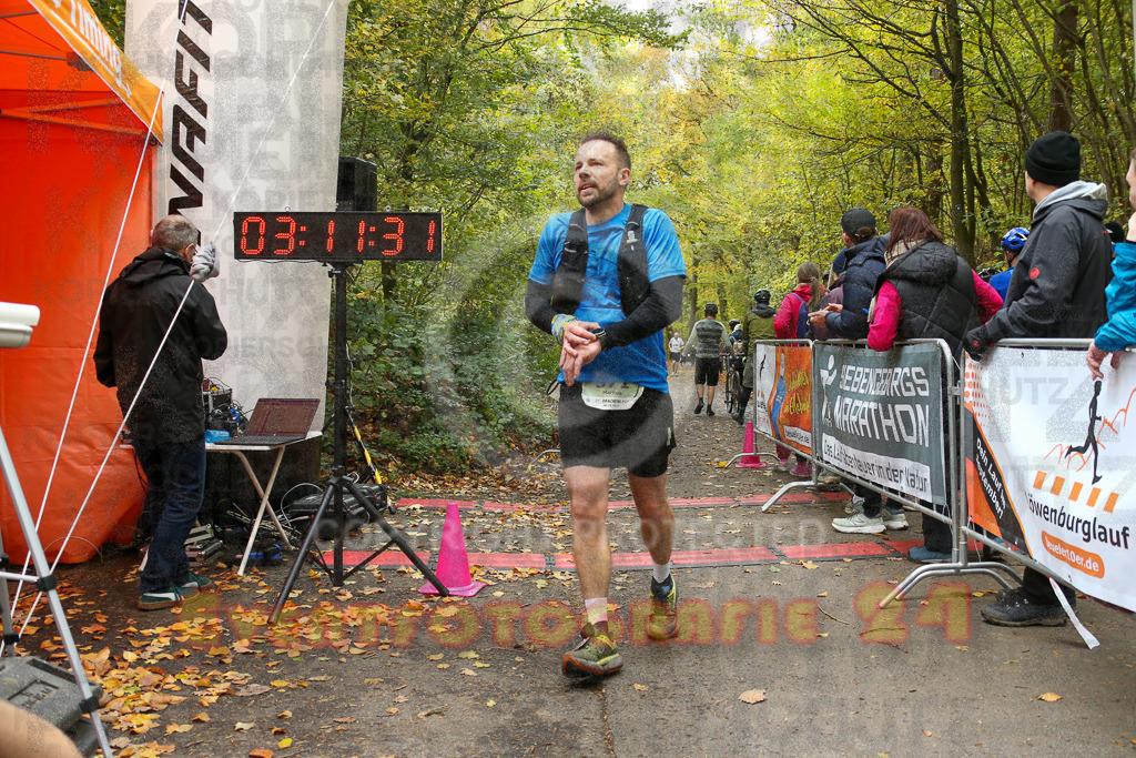 251026_1313_EX1_2898 | Sportfotografie im Rhein-Sieg Kreis, Köln, Bonn, NRW, Rheinland Pfalz, Hessen, etc. Unser Tätigkeitsfeld umfasst den Laufsport vom Volkslauf über den Marathon, Duathlon, Triathon bis zum Ultralauf wie Kölnpfad Ultra oder Schindertrail.
