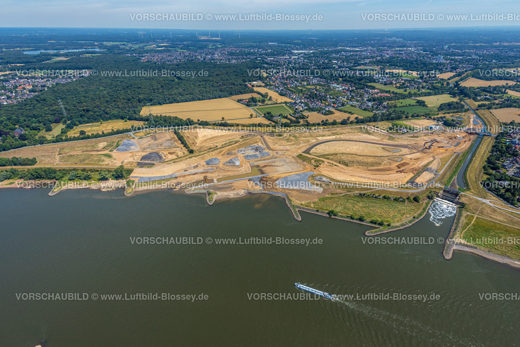 Voerde220703017 | Luftbild, Renaturierung Emschermündung, Fallbauwerk Emschermündung, Fluss Rhein und Rheinaue Auenlandschaft, Binnenschifffahrt, Möllen, Voerde, Ruhrgebiet, Nordrhein-Westfalen, Deutschland