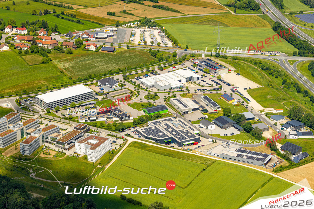 Das Luftbild zeigt : Gewerbegebiet Ursensollen - Die Luftaufnahme wurde 2024 vom UL-Flugzeug aus erstellt ( keine Drohne ) - Hochauflösende Luftaufnahme - Für grossformatige Ausdrucke geeignet. Die Geschenkidee !Mit Lizenz und Bildrechte bestellbar