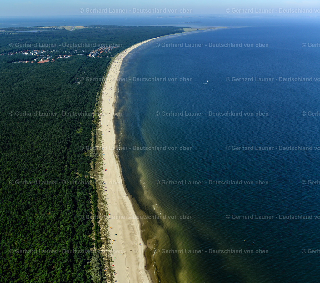 3637745 | TRASSENHEIDE 25.08.2016 Sandstrand- Landschaft entlang des Küsten- Verlaufes der Ostsee in Trassenheide auf der Insel Usedom im Bundesland Mecklenburg-Vorpommern, Deutschland. // Beach landscape along the of Baltic Sea in Trassenheide on the island of Usedom in the state Mecklenburg - Western Pomerania, Germany. Foto: Gerhard Launer
