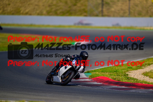 MaZZes_FotoMatrix_240725_6007705_0073 | BLAU