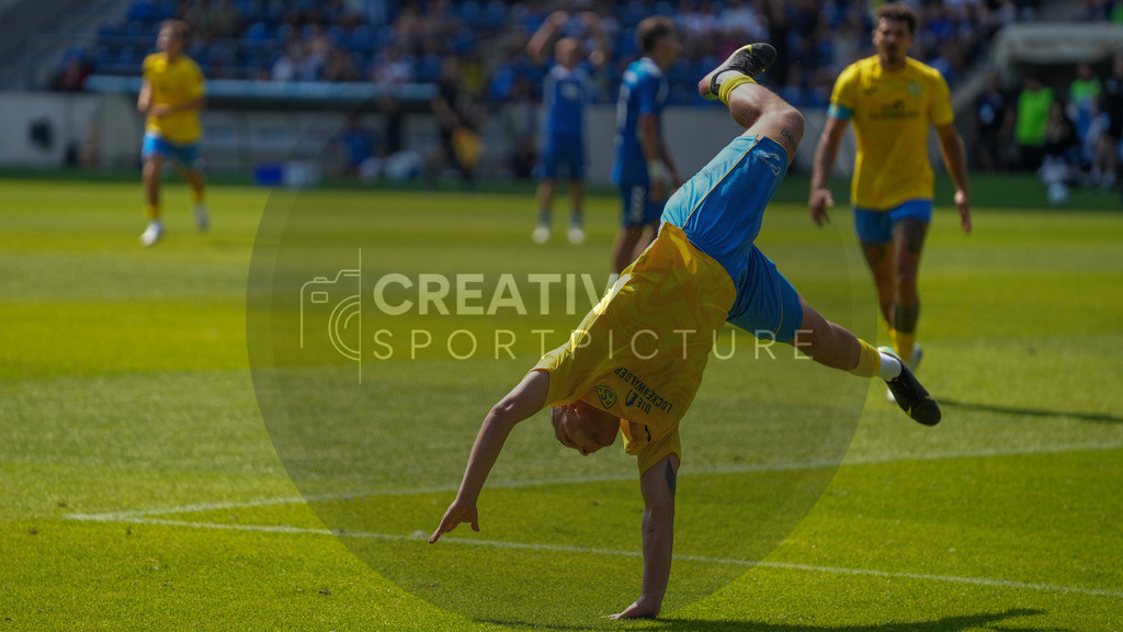 Fußball, Herren, Saison 2025/2026, Regionalliga Nordost, 3. Spieltag, 1.FC Magdeburg II vs. FSV 63 Luckenwalde, Samstag 09.08.2025, Avnet Arena Magdeburg | Fußball, Herren, Saison 2025/2026, Regionalliga Nordost, 3. Spieltag, 1.FC Magdeburg II vs. FSV 63 Luckenwalde, Samstag 09.08.2025, Avnet Arena Magdeburg, Im Bild: Lucas Will (Luckenwalde) jubelt über seinen Treffer zum 0:1. - Realisiert mit Pictrs.com