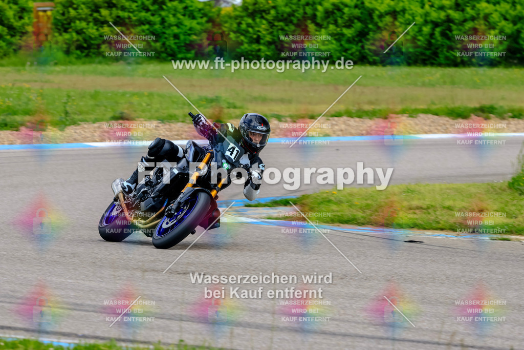 MotoTeam-8816 | Hier findet Ihr Bilder von Touristenfahrten auf der Nürburgring Nordschleife oder von anderen Veranstaltungen die ich besucht habe. Viel Spass beim Durch Schauen 