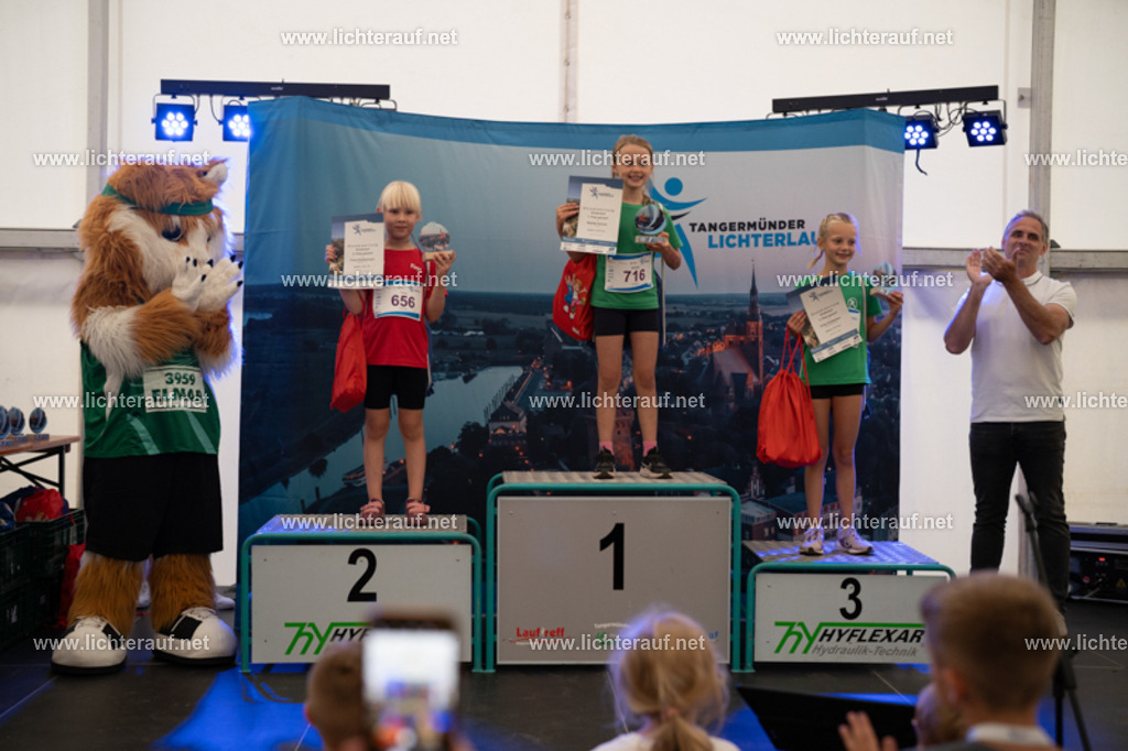 FSC08277 | Lichterlauf  - Realisiert mit Pictrs.com