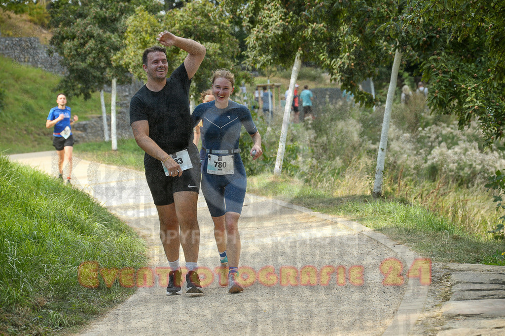 250824_1503_EX1_8396 | Sportfotografie im Rhein-Sieg Kreis, Köln, Bonn, NRW, Rheinland Pfalz, Hessen, etc. Unser Tätigkeitsfeld umfasst den Laufsport vom Volkslauf über den Marathon, Duathlon, Triathon bis zum Ultralauf wie Kölnpfad Ultra oder Schindertrail.