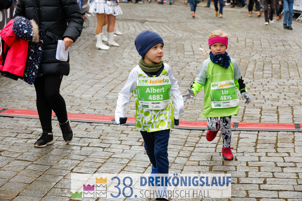 400m AOK Junior Cup | 3 Koenigslauf 2024 400m AOK Junior Cup - Realisiert mit Pictrs.com