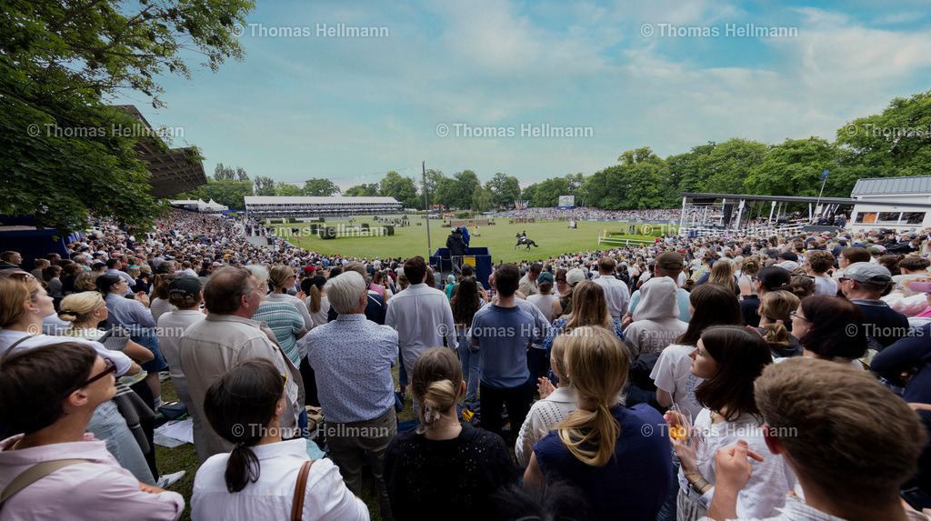 TH_Übersicht Derby Platz_29470b | Al Shiraàa Deutsches Spring- und Dressur-Derby 2025 am 01.06.25 in Hamburg, Thomas Hellmann, Übersicht Derby Platz