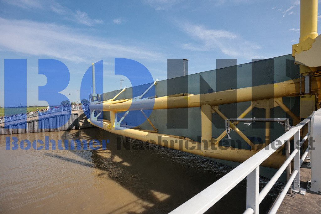 SES_EMDDIS20250920-70 | bond - Realisiert mit Pictrs.com