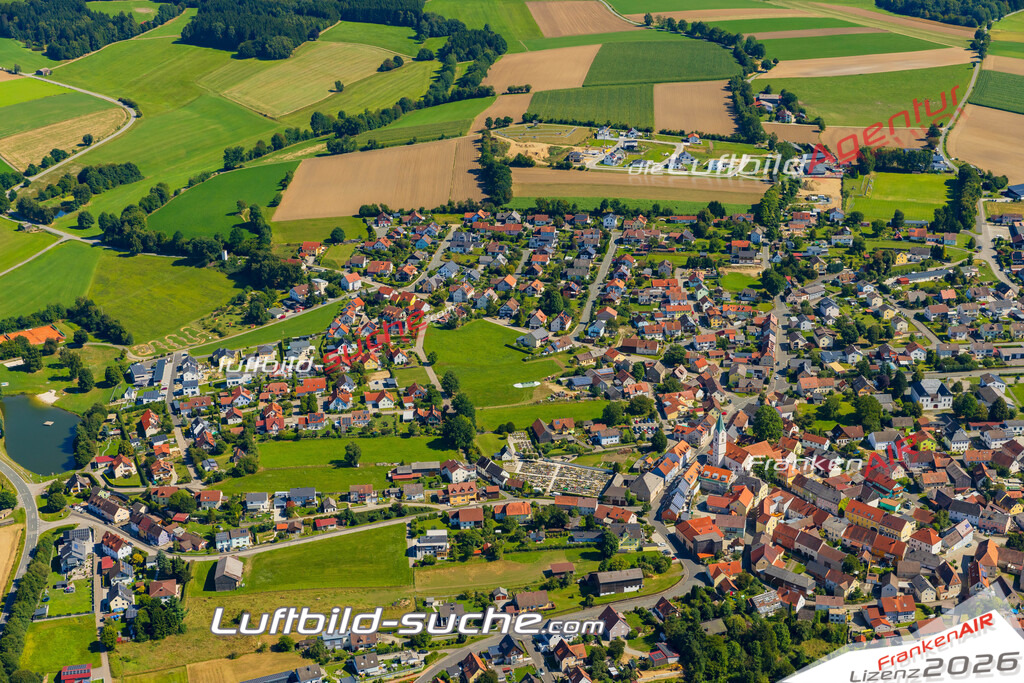 Luftaufnahme von Waldthurn - Die Luftaufnahme wurde 2025 vom UL-Flugzeug heraus erstellt ( keine Drohne ) - Hochauflösende Luftaufnahme - für professionelle Ausdrucke geeignet. Die Geschenkidee !Mit Lizenz und Bildrechte bestellbar