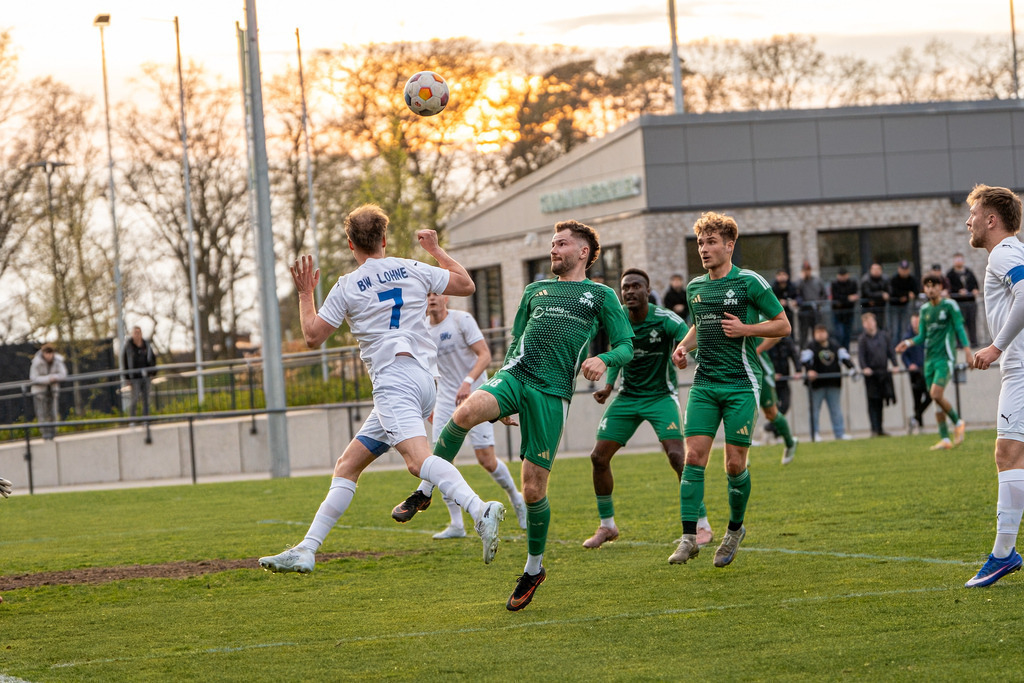 Fußball I Herren I Saison 2025-2026 I Landesliga Weser-Ems I 23. Spieltag I SFN Vechta - BW Lohne II I 01407 | jns.sportfotos - Realisiert mit Pictrs.com