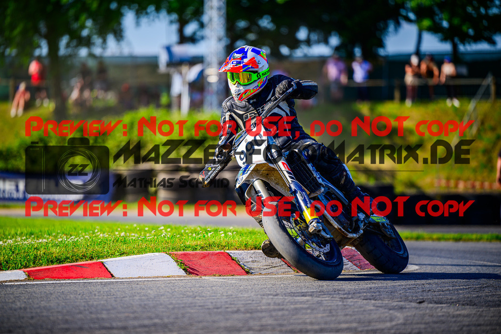 MaZZes_FotoMatrix_240511_6021986_7972 | S4