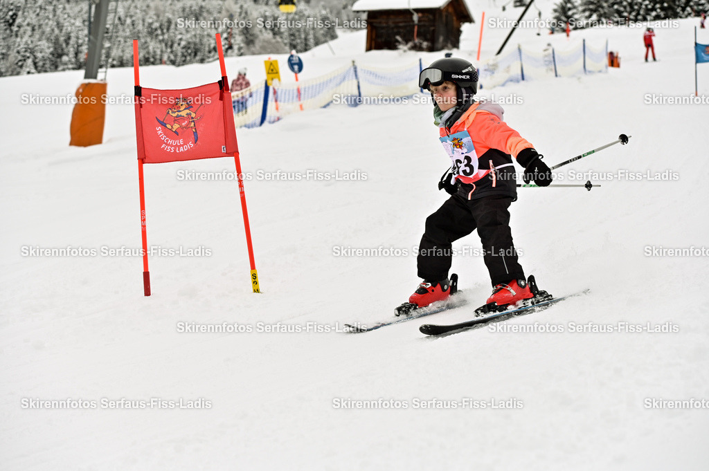 SRF_20.02.2026_0489 | Skirennfotos,Serfaus,Fiss,Ladis,Kinderskirennen,Winter,Tirol,Oberland,skirace,SFL,feelfree,weil wir's genießen,ski,Ski,skifahren,Sonnenplateau, - Realisiert mit Pictrs.com
