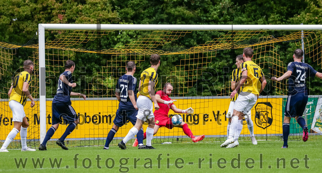 2023-07-29_075_FC_Moosinning_gegen_TuS_Raubling | Moosinning, Deutschland, 29.07.2023:
Fußball, Bezirksliga Oberbayern Ost 2023 / 2024, 1. Spieltag, FC Moosinning gegen TuS Raubling, Endergebnis: 0:7

Florian Jakob (FC Moosinning, #10), Lukas Schöffel (TuS Raubling, #14), Michael Gruber (TuS Raubling, #23), Martin Buttstedt (FC Moosinning, #7), Torwart Aaron Siegl (FC Moosinning, #27), Dennis Stauf (FC Moosinning, #15), Bastian Lanzinger (FC Moosinning, #6), Quirin Wolfrum (TuS Raubling, #24)

Foto: Christian Riedel / fotografie-riedel.net