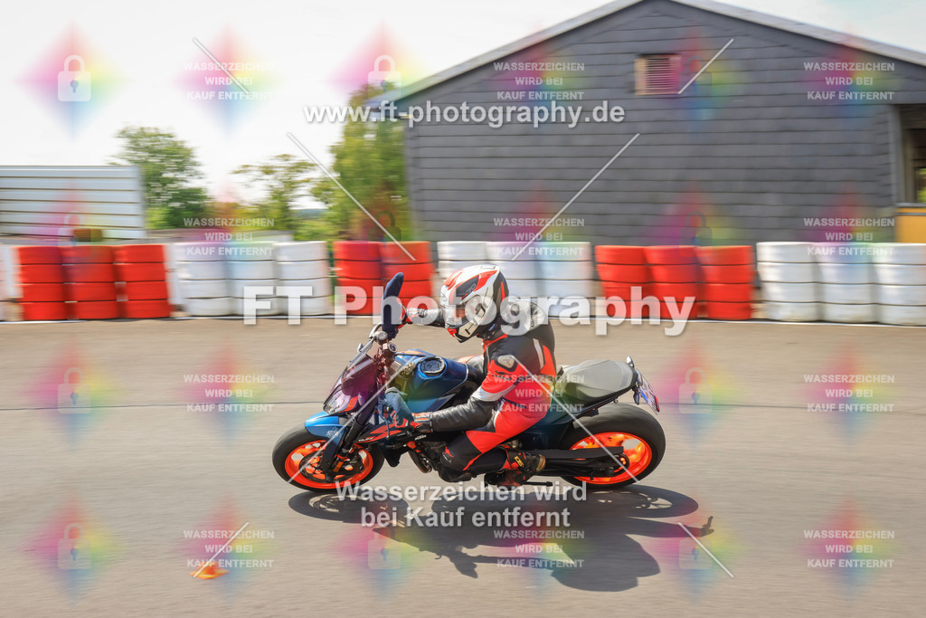 _DSK2774 | Hier findet Ihr Bilder von Touristenfahrten auf der Nürburgring Nordschleife oder von anderen Veranstaltungen die ich besucht habe. Viel Spass beim Durch Schauen 