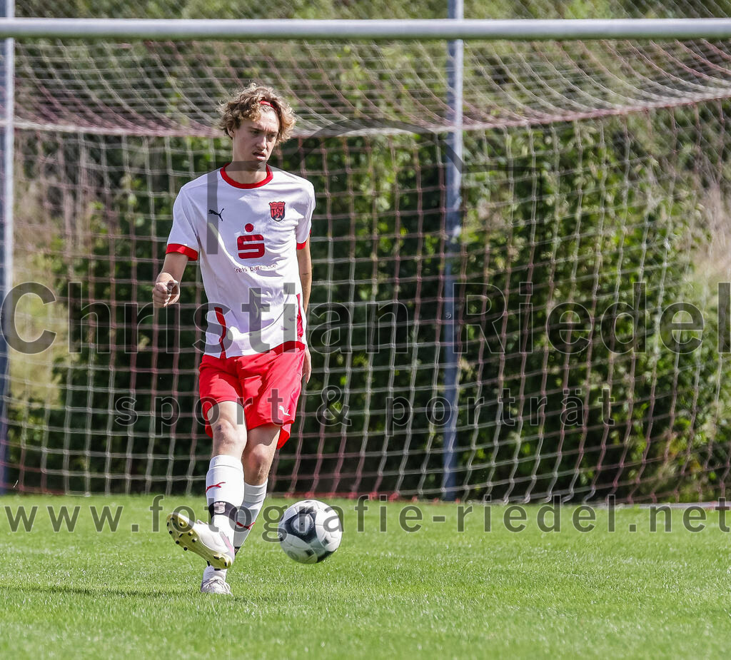 2023-09-17_013_SG_Anzing-Parsdorf_II_gegen_TSV_Zorneding_II | Anzing, Deutschland, 17.09.2023:
Fußball, A-Klasse 2023 / 2024, 5. Spieltag, Endergebnis: 1:1

Felix Tieking (TSV Zorneding, #4)

Foto: Christian Riedel / fotografie-riedel.net