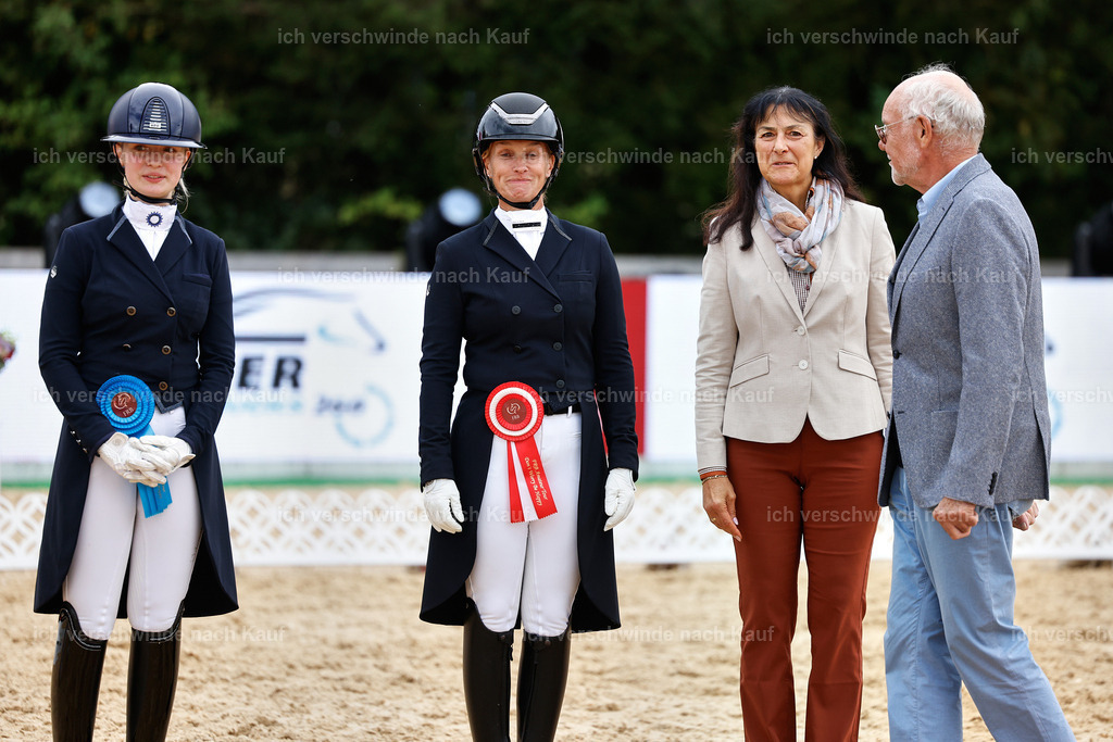 6-Siegerehrung-AMATUER-DRESSUR S_  -StoibPH-3656 | working equitationturnier fotograf videograf stoibphotography marixx film working equitation deutschland reitsport turnierfotografie eventfotografie equestrian events