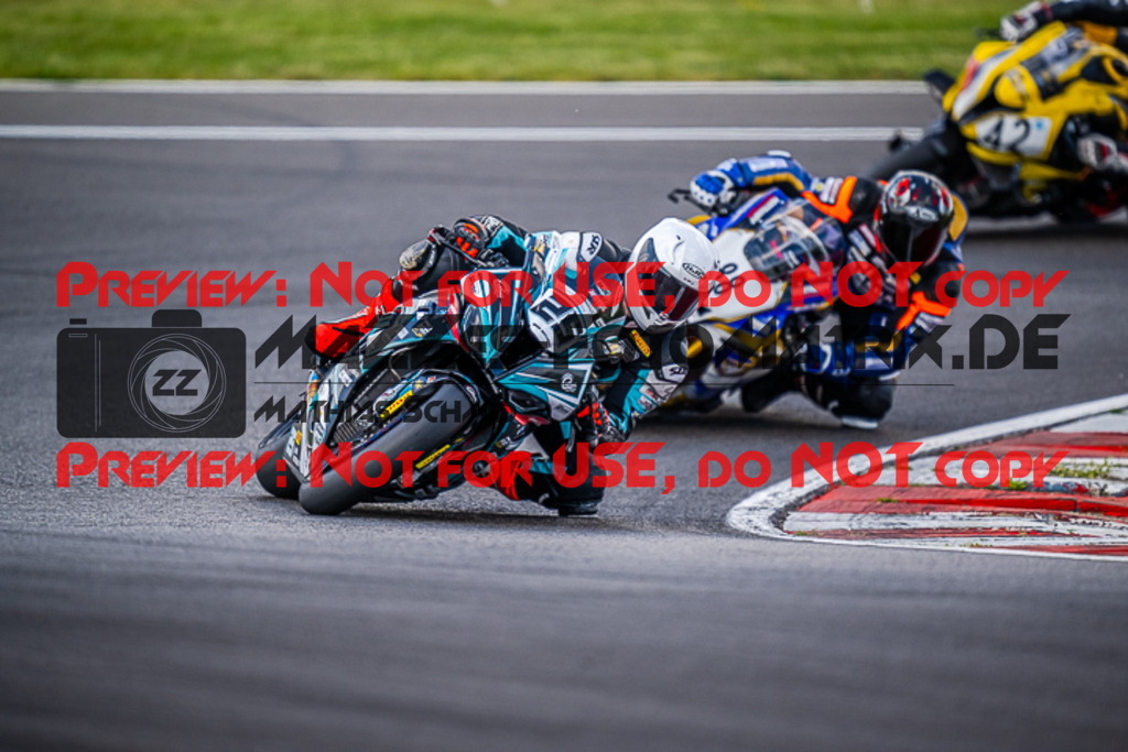 MaZZes_FotoMatrix_220507_99242 | Fotograf Mathias Schmid
Sportfotograf,
Eventfotograf,
Hochzeitsfotograf,
Portraitfotograf