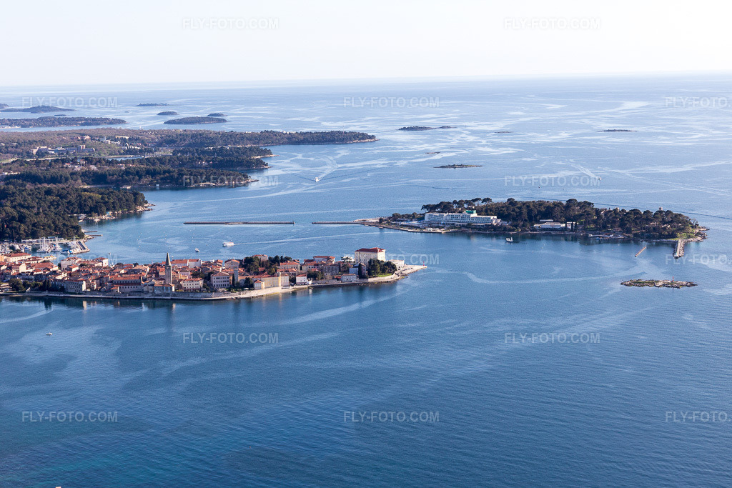 Aerial view: View of the town in Materada-Maj in the state Gespanschaft Istrien, Croatia. – Photo: IMG_106062.jpg taken on 04/13/2018 by Werner Riehm/FLY-FOTO.com – Resolution of the original: 5472 x 3648 px