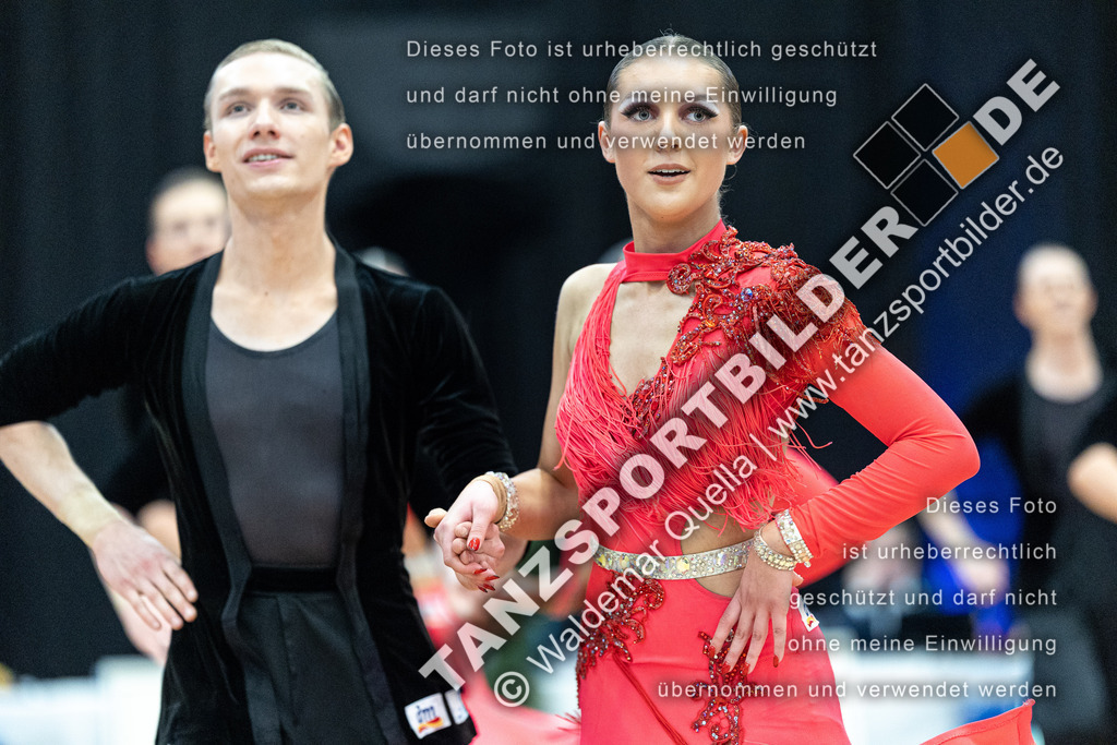 20240406-10994 | Hier finden Sie Tanz Bilder vom Latein und Standard Formationen tanzen. Sportbilder vom Tanzsport. Schöne Fotos und von Weltmeisterschaft, Europameisterschaft, Bundesliga, Regionalliga, Oberliga und Landesliga sowie von GOC Stuttgart, DanceComp, WM Bremen