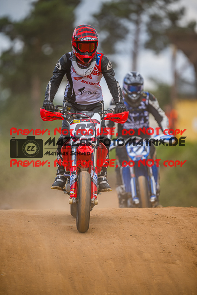 MaZZes_FotoMatrix_220528_5922 | Fotograf Mathias Schmid
Sportfotograf,
Eventfotograf,
Hochzeitsfotograf,
Portraitfotograf