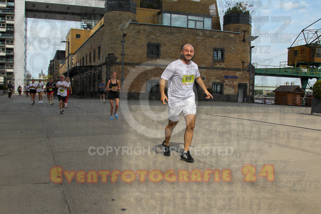 250920_1329_EV4_5756 | Sportfotografie im Rhein-Sieg Kreis, Köln, Bonn, NRW, Rheinland Pfalz, Hessen, etc. Unser Tätigkeitsfeld umfasst den Laufsport vom Volkslauf über den Marathon, Duathlon, Triathon bis zum Ultralauf wie Kölnpfad Ultra oder Schindertrail.