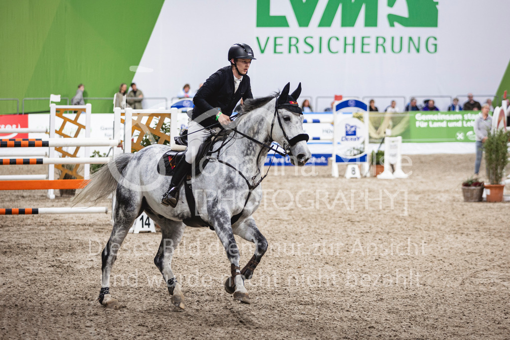 241102_Oldenburg_FinaleWaldbach-133 | Deine schönsten Turniermomente als professionelle Fotos! Entdecke hochwertige Pferdesport-Fotografie im Online-Shop. Jetzt Fotos finden & bestellen!