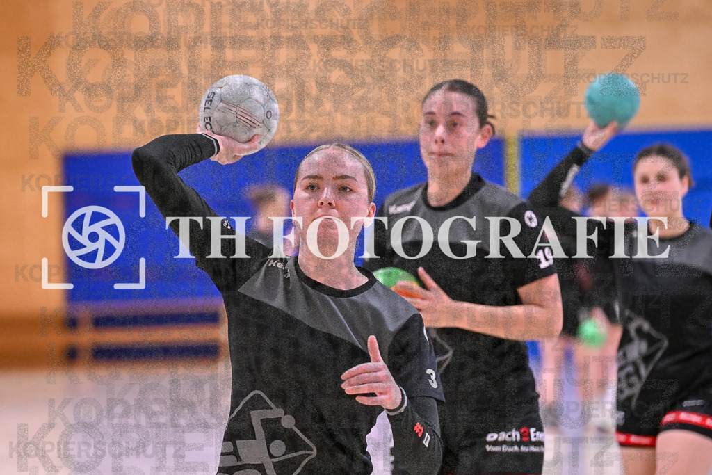 GER, SG Maulburg/Steinen - HB Kinzigtal, Handball, Suedbadenliga, 22. Spieltag, Saison 2023/2024, 27.04.2024 | Leonie Kiefer (SG Maulburg/Steinen, #03)

GER, SG Maulburg/Steinen - HB Kinzigtal, Handball, Suedbadenliga, 22. Spieltag, Saison 2023/2024, 27.04.2024

Foto: TH Fotografie/Thomas Hess