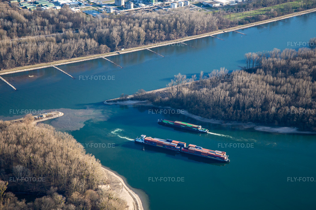 Luftbild: Einfahrt vom Rhein zum Landeshafen Wörth im Ortsteil Maximiliansau in Wörth im Bundesland Rheinland-Pfalz in Deutschland. Foto: IMG_135953.jpg vom 21.02.2023 durch Werner Riehm/FLY-FOTO.de