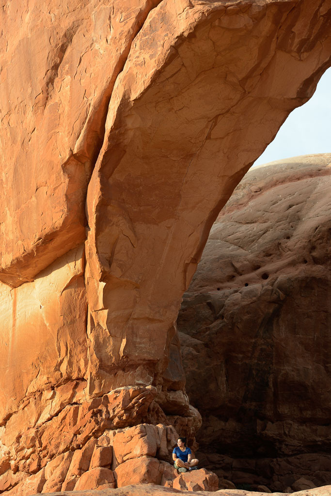 usa-2015-164 | Die Windows Section liegt im östlichen Teil des Arches National Park in den USA und besteht aus den Felsbögen North Window (hier im Bild), South Window und Turret Arch. - Realisiert mit Pictrs.com
