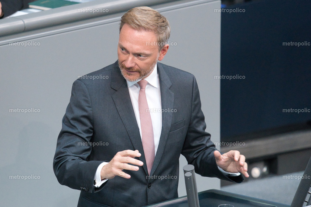 Christian Lindner (10) | Metropolico
