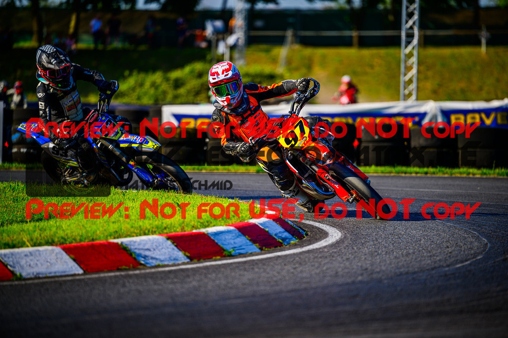 MaZZes_FotoMatrix_240511_6021986_8281 | ROOKIES