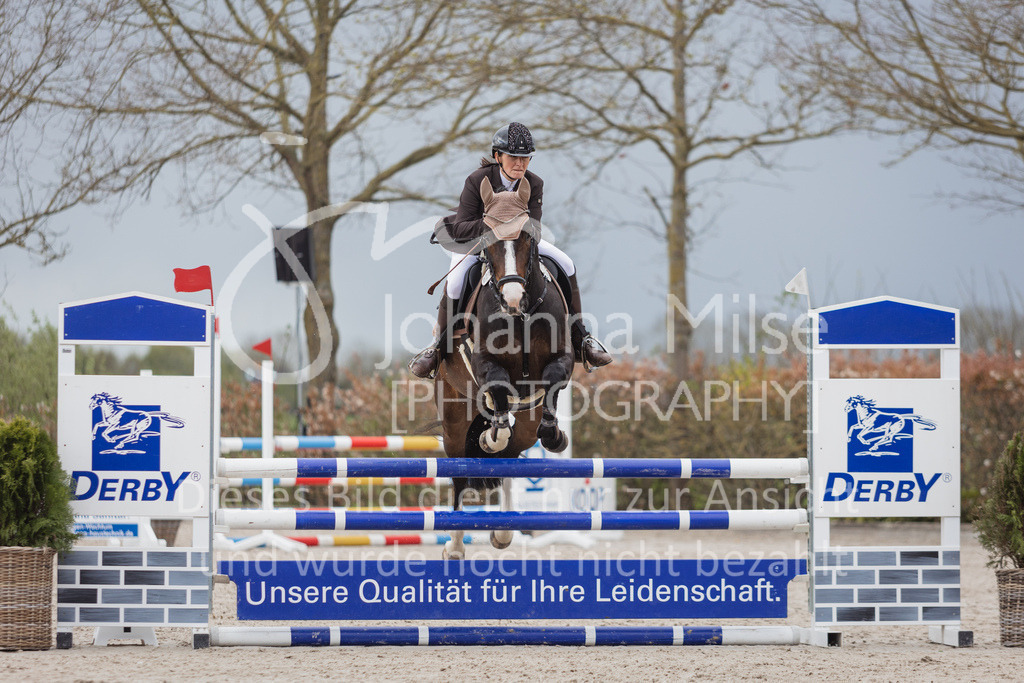 230425_Lemwerder_SprPf-A2St-254 | Deine schönsten Turniermomente als professionelle Fotos! Entdecke hochwertige Pferdesport-Fotografie im Online-Shop. Jetzt Fotos finden & bestellen!